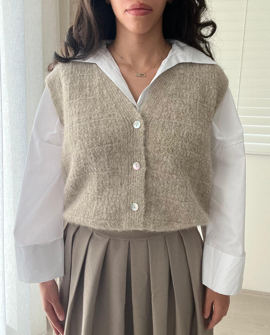 Sleeveless Cardigan Suna